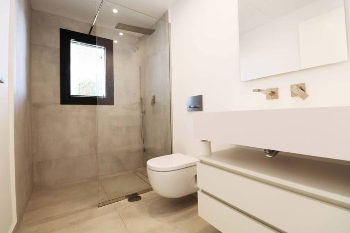 Image No.25-5 Bed Villa for sale