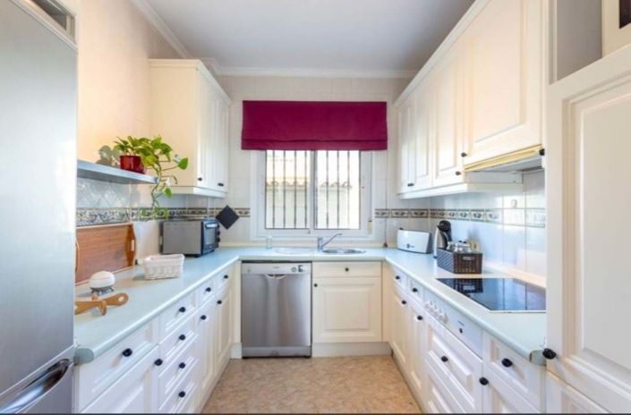 Image No.13-3 Bed Villa for sale