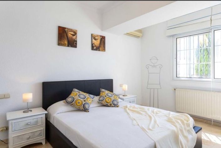 Image No.14-3 Bed Villa for sale