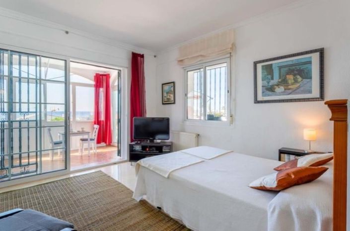 Image No.18-3 Bed Villa for sale