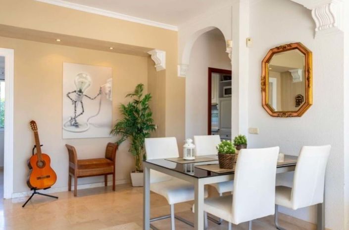 Image No.5-3 Bed Villa for sale