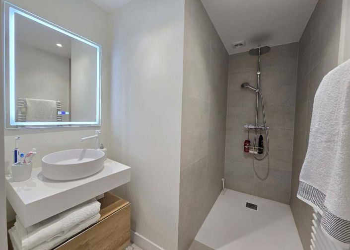 Image No.12-3 Bed Apartment for sale