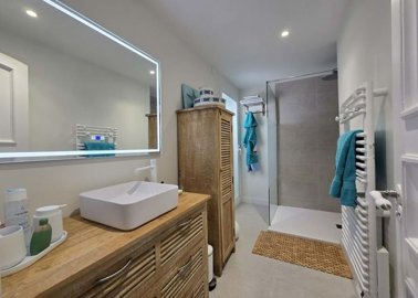 1447-647262-78d1f4f8b6655591b02d22fabb36a692d