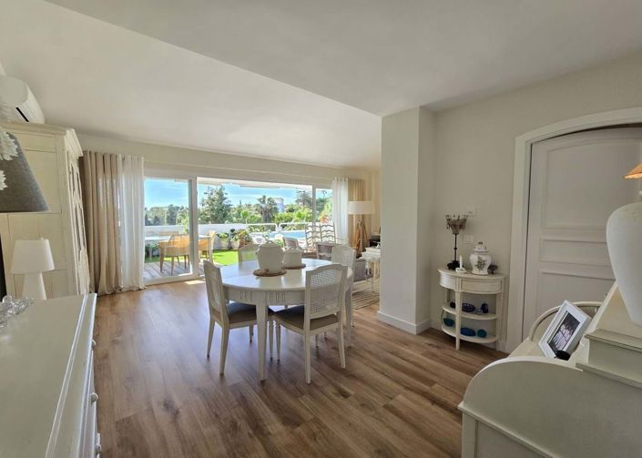 Image No.21-3 Bed Apartment for sale