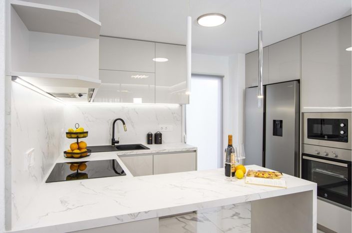 Image No.11-3 Bed Townhouse for sale