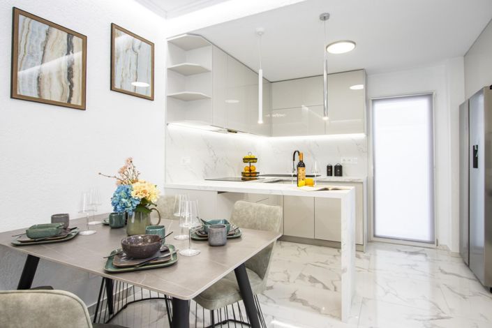 Image No.18-3 Bed Townhouse for sale