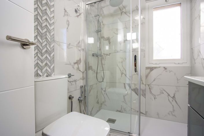 Image No.20-3 Bed Townhouse for sale