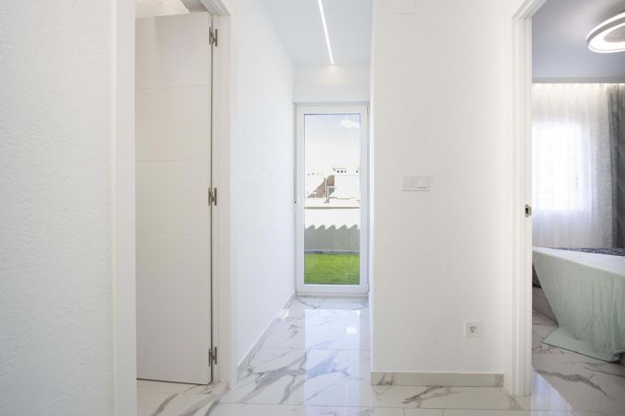 Image No.28-3 Bed Townhouse for sale