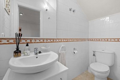 1447-648269-78d1f4f8b6655591b02d22fabb36a692d