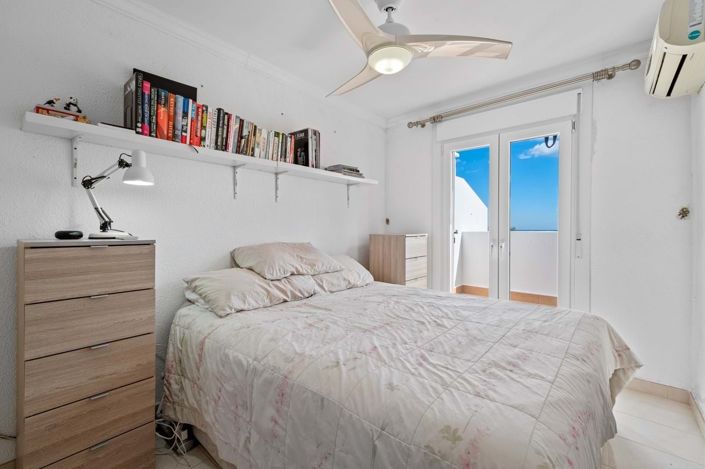 Image No.27-3 Bed Villa for sale