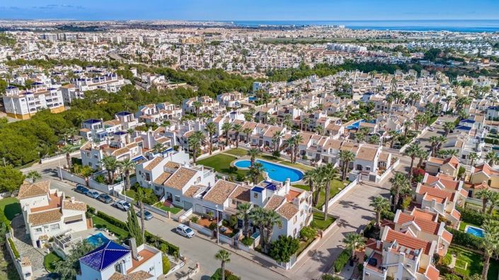 Image No.37-3 Bed Villa for sale