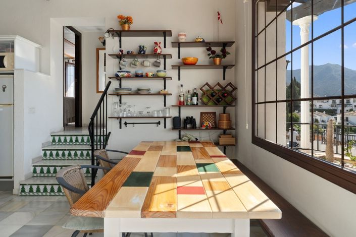 Image No.10-2 Bed Apartment for sale