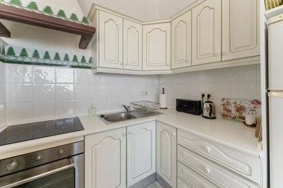 1447-645553-78d1f4f8b6655591b02d22fabb36a692d