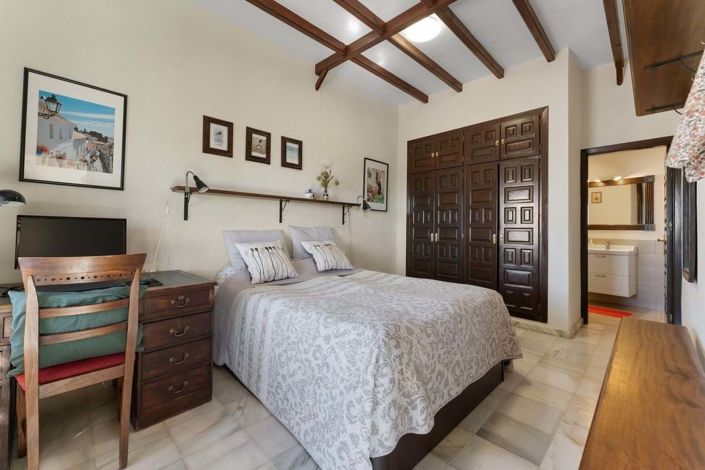 Image No.14-2 Bed Apartment for sale