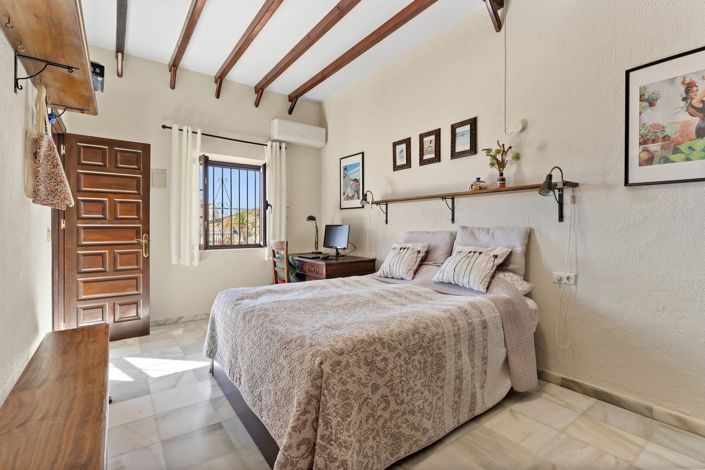 Image No.15-2 Bed Apartment for sale