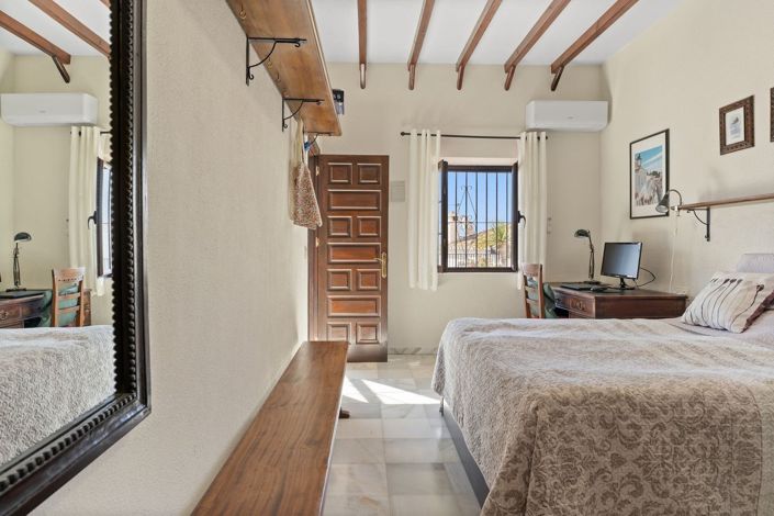 Image No.16-2 Bed Apartment for sale