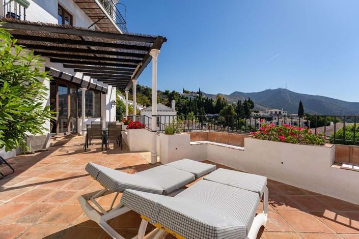 Image No.26-2 Bed Apartment for sale