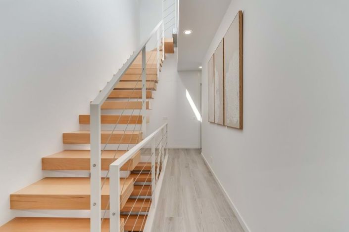 Image No.4-3 Bed Townhouse for sale