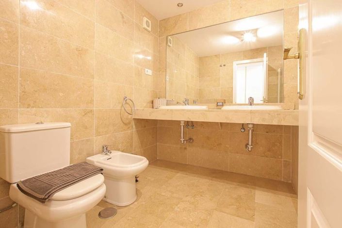 Image No.18-2 Bed Apartment for sale