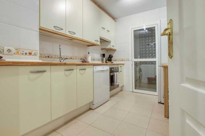 1447-648332-78d1f4f8b6655591b02d22fabb36a692d