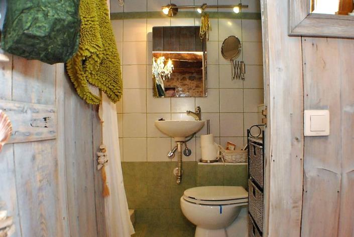 Image No.28-2 Bed House for sale