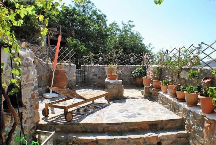 Image No.30-2 Bed House for sale