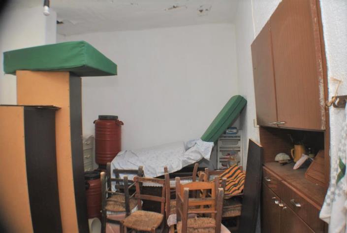 Image No.6-House for sale