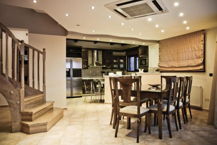 Image No.14-4 Bed Villa / Detached for sale