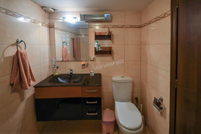 Image No.14-3 Bed Villa / Detached for sale