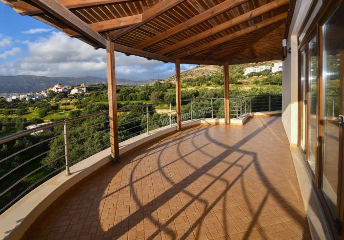 Image No.1-3 Bed Villa / Detached for sale