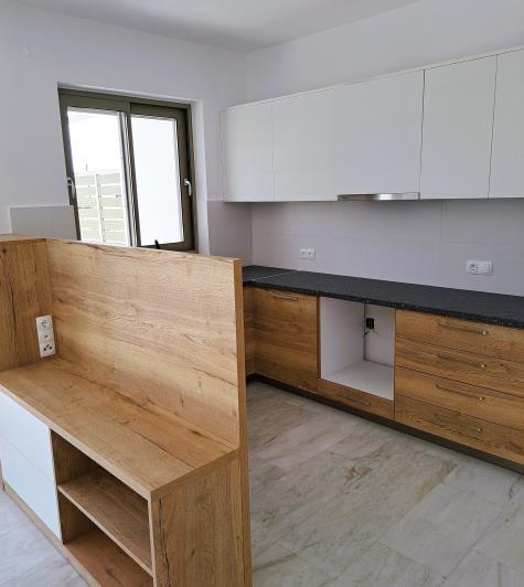 Image No.6-3 Bed Maisonette for sale