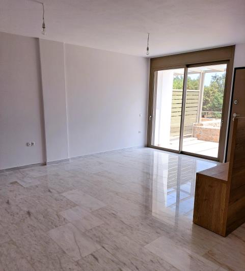 Image No.9-3 Bed Maisonette for sale