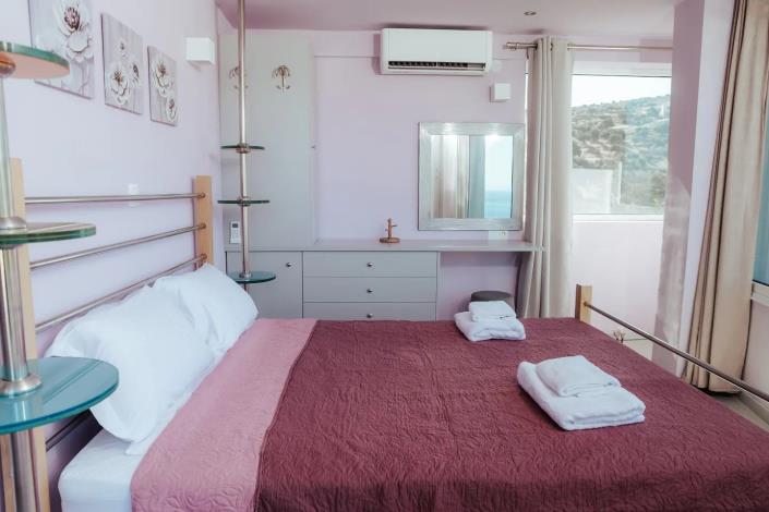 Image No.10-3 Bed Apartment for sale