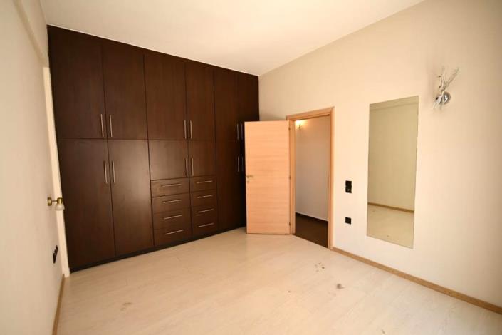 Image No.10-3 Bed Apartment for sale