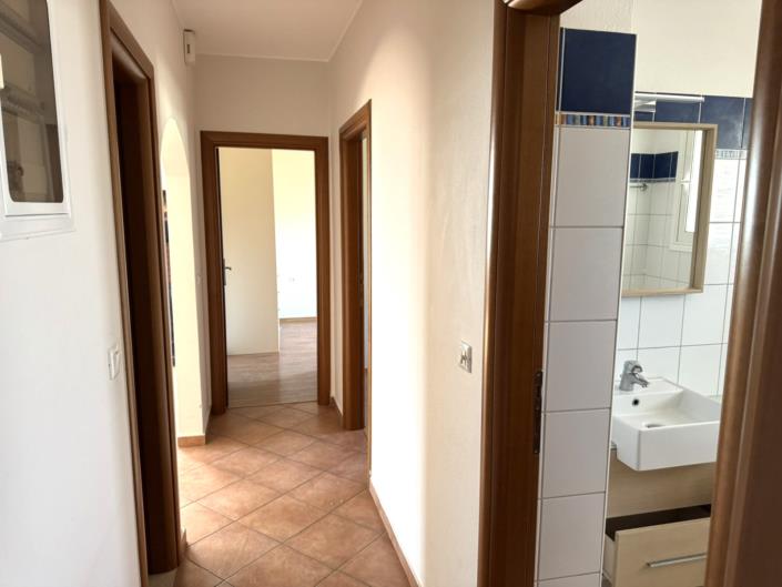 Image No.8-3 Bed Apartment for sale