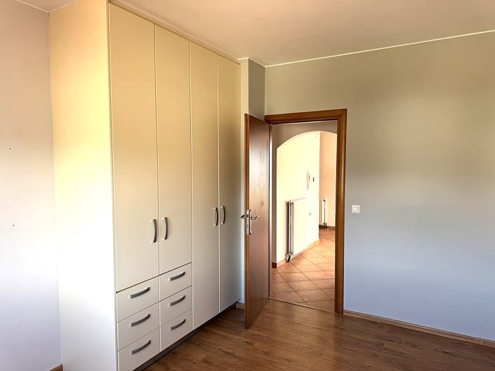 Image No.17-3 Bed Apartment for sale