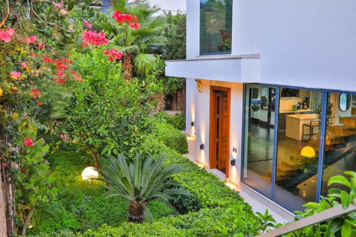 Image No.45-4 Bed Villa / Detached for sale