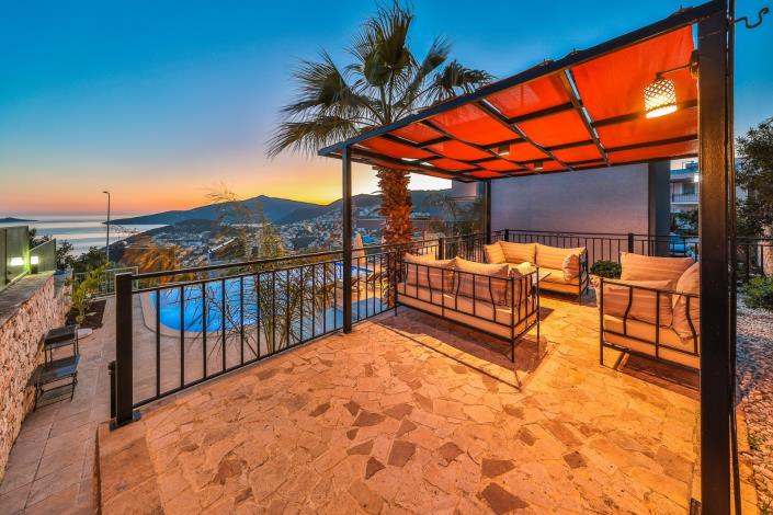 Image No.8-4 Bed Villa / Detached for sale