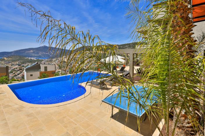 Image No.18-4 Bed Villa / Detached for sale