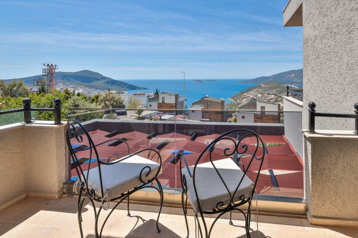 Image No.47-4 Bed Villa / Detached for sale