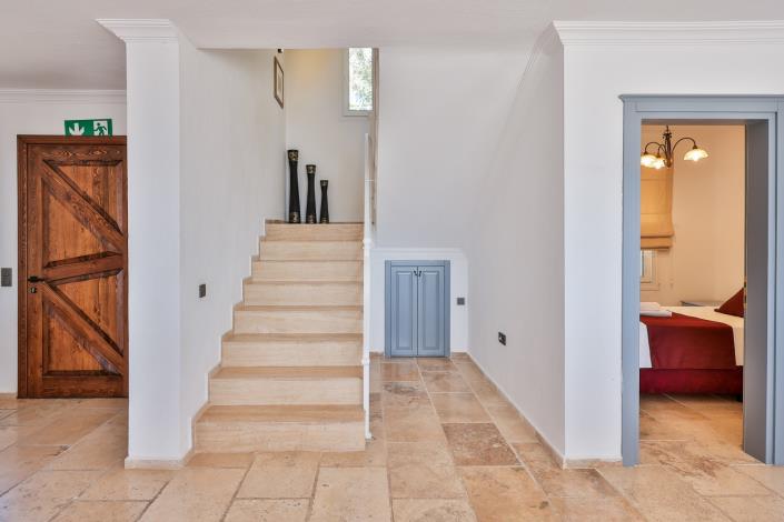 Image No.54-4 Bed Villa / Detached for sale