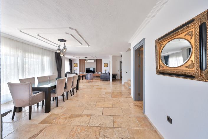 Image No.55-4 Bed Villa / Detached for sale