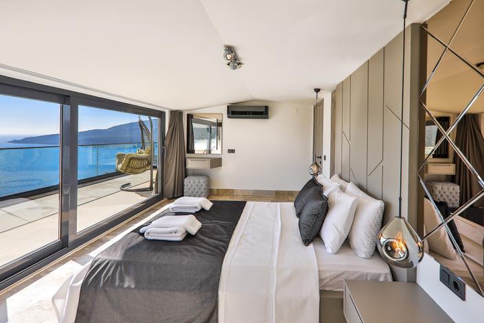 Image No.22-6 Bed Villa / Detached for sale