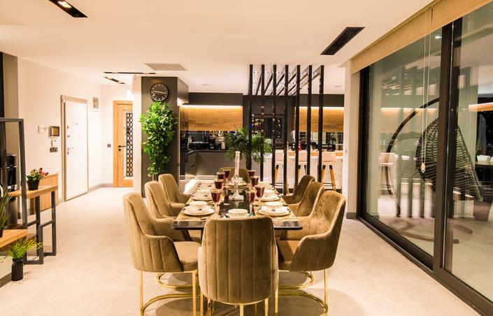 Image No.35-5 Bed Villa / Detached for sale