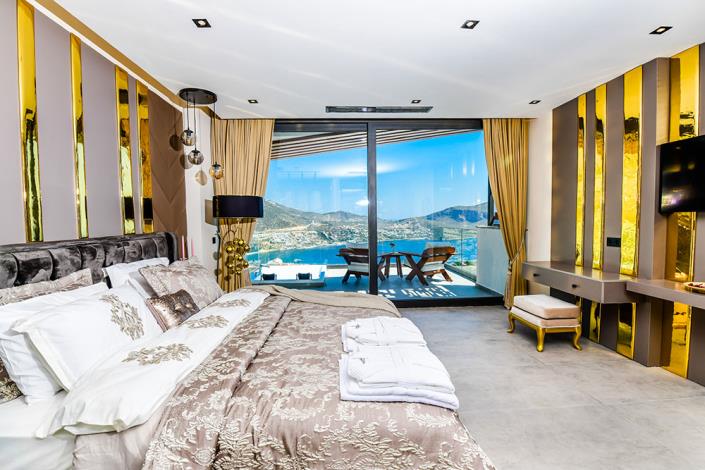 Image No.51-5 Bed Villa / Detached for sale