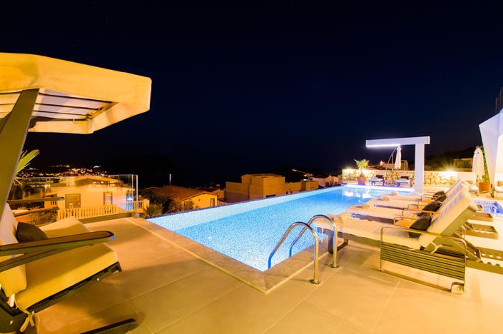 Image No.40-5 Bed Villa / Detached for sale