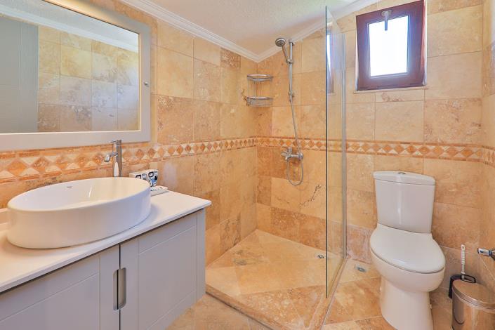 Image No.45-3 Bed Villa / Detached for sale