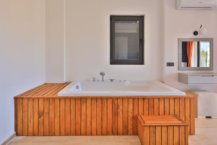 Image No.52-3 Bed Villa / Detached for sale