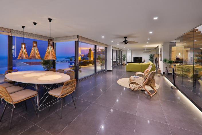 Image No.3-4 Bed Villa for sale