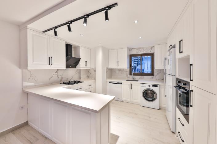 Image No.7-3 Bed Villa for sale